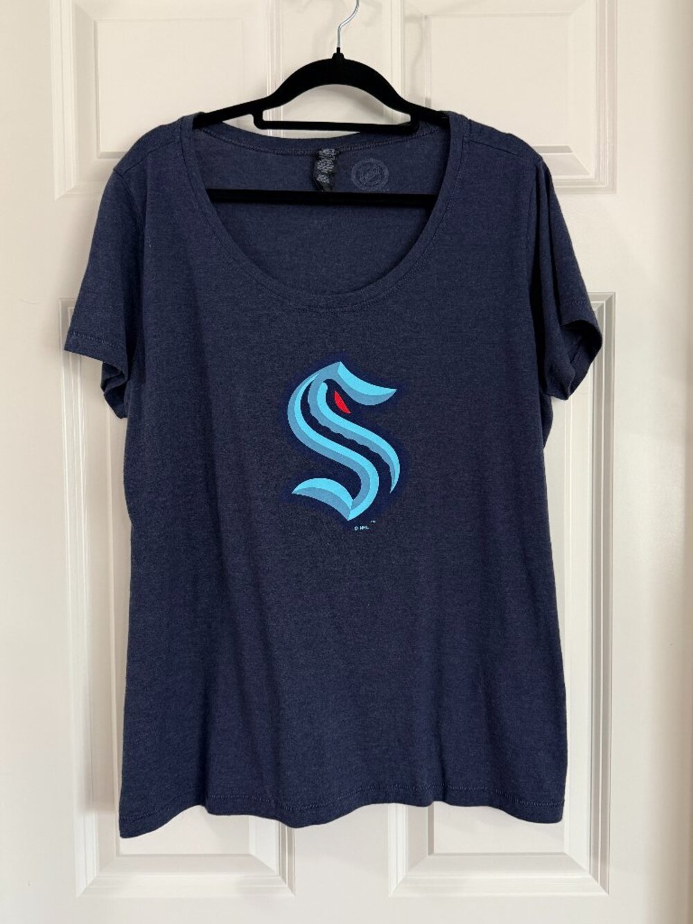 Seattle Kraken Women's T-Shirt - Size XL